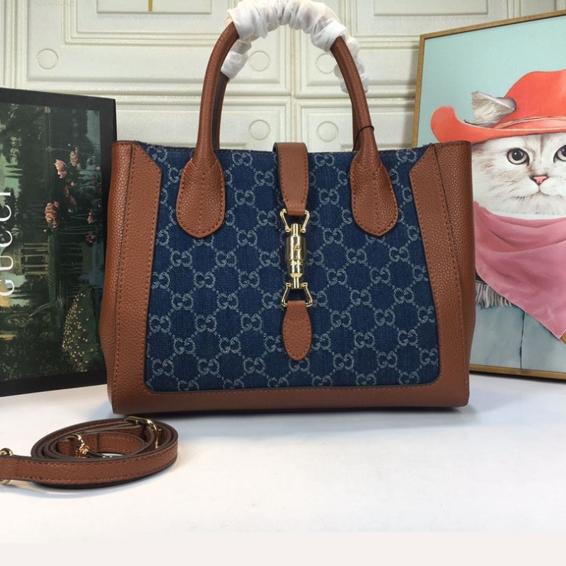 G*u*i shopping bags